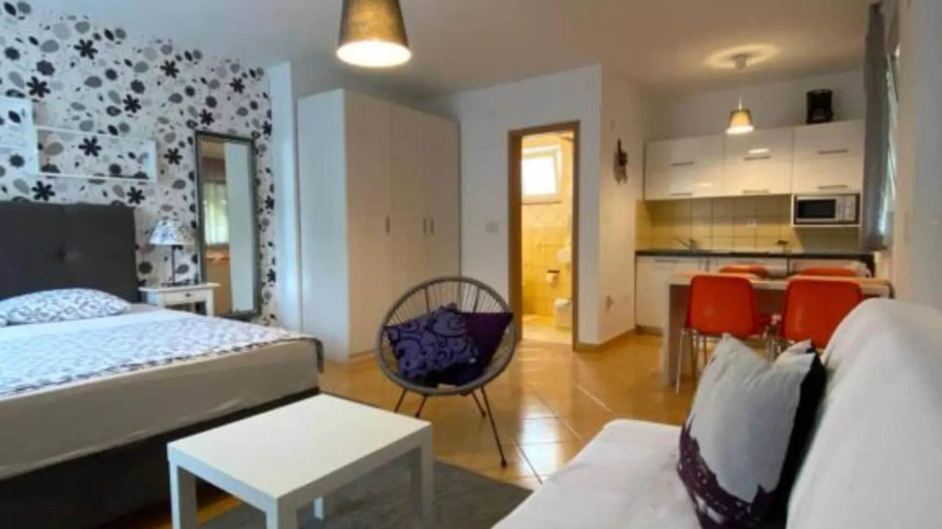 Apartments Lara Rab - Studio Apartment With Balcony Rab Town
