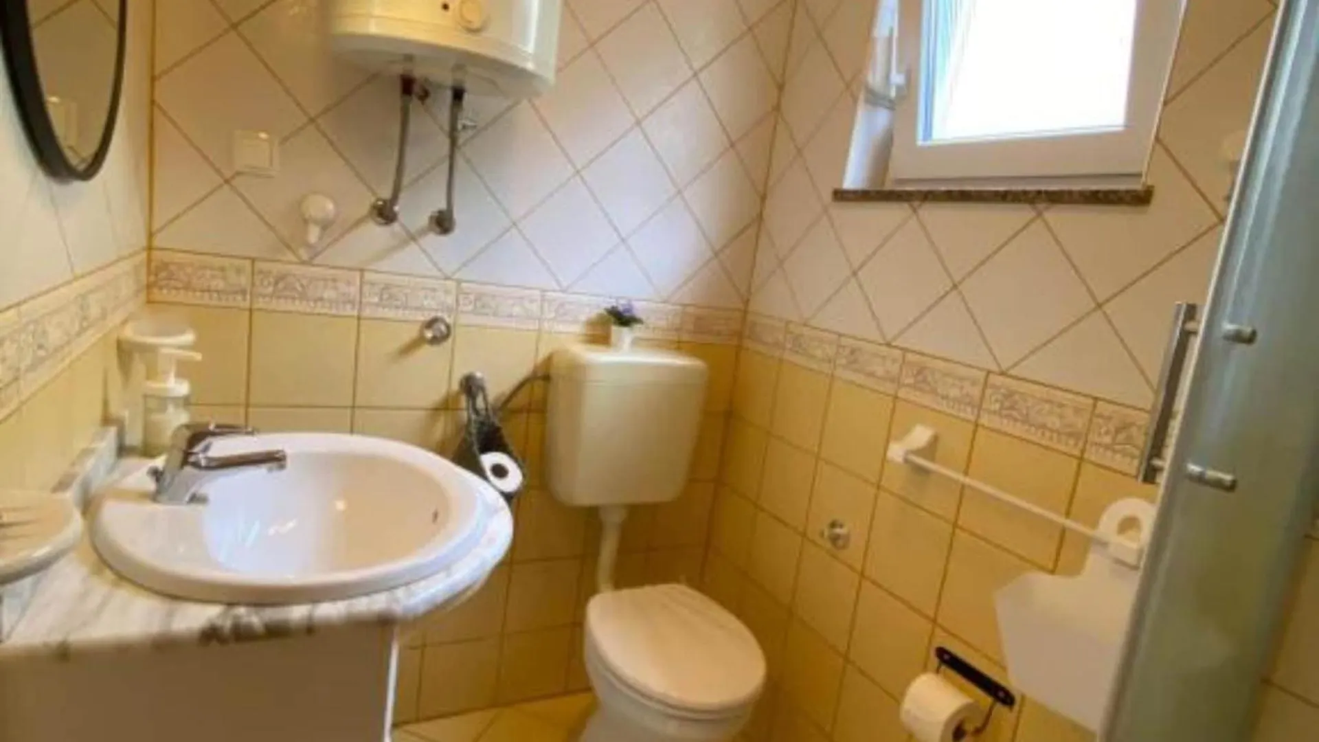 Apartments Lara Rab - Studio Apartment With Balcony Rab Town